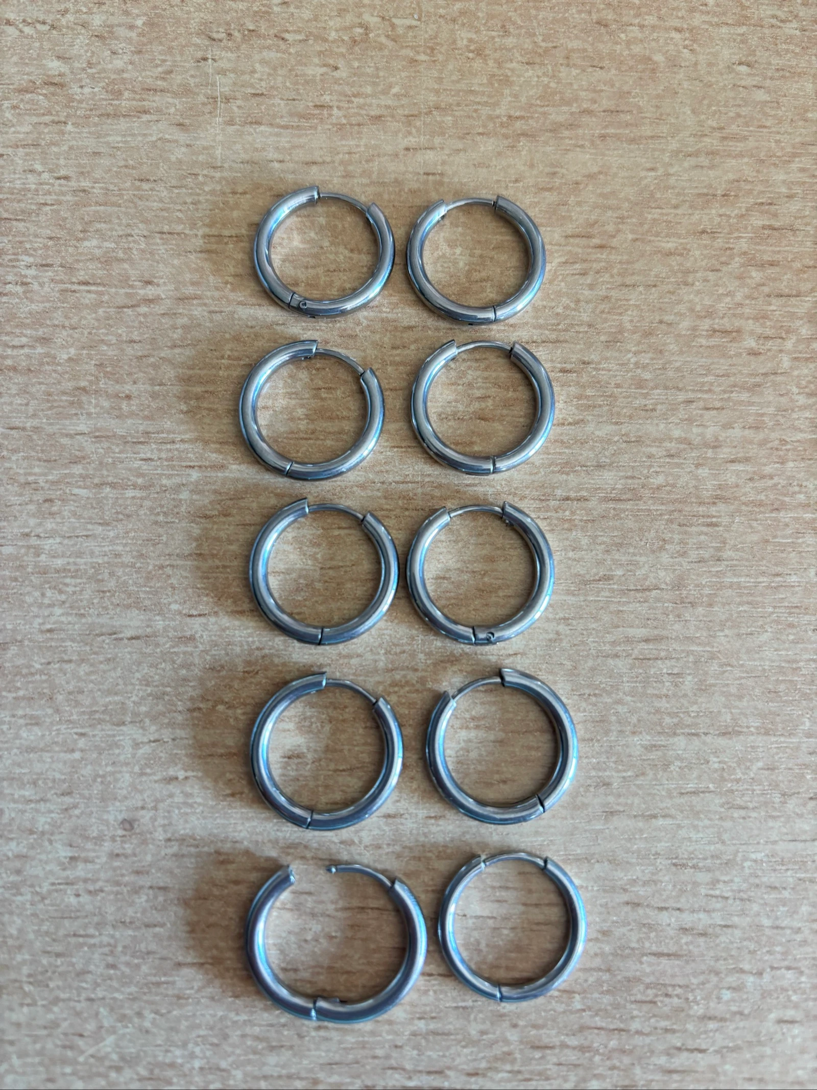 Lote de 5 pares de aretes de acero inoxidable – photo 4
